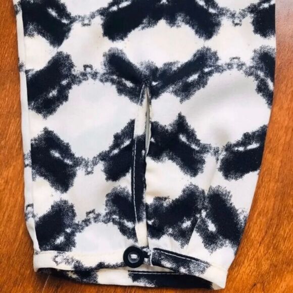 Forever 21 Dress size Small - Picture 3 of 5